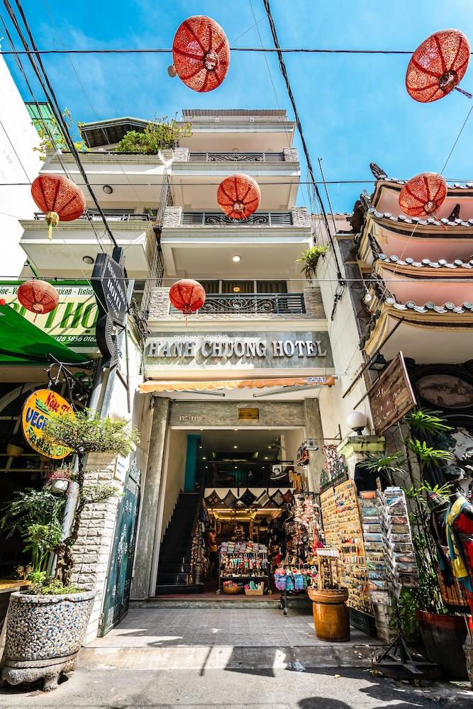Khách sạn Hạnh Chương